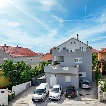 Royal Oak Apartment Zadar Exterior photo