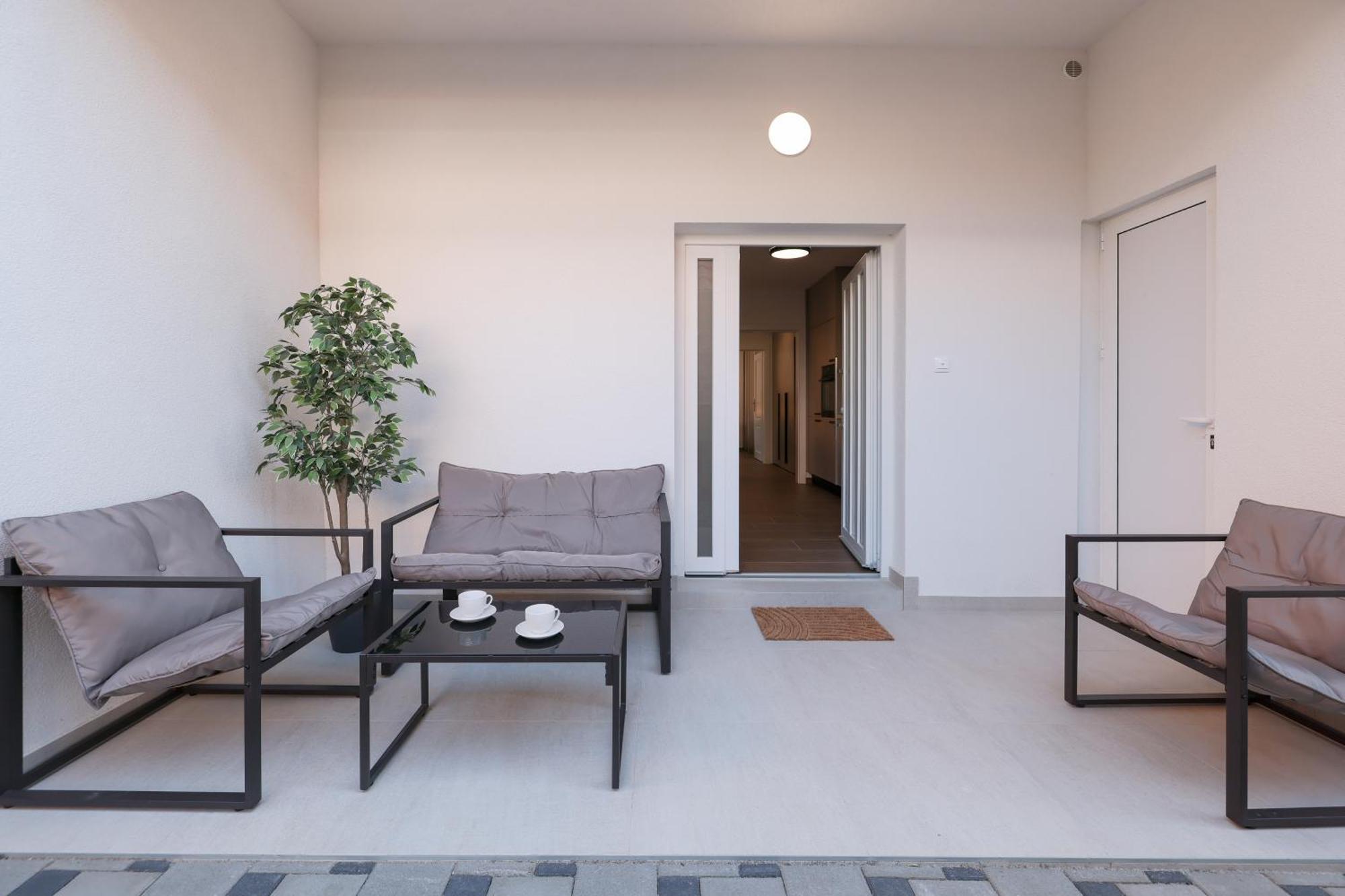 Apartment Royal Oak