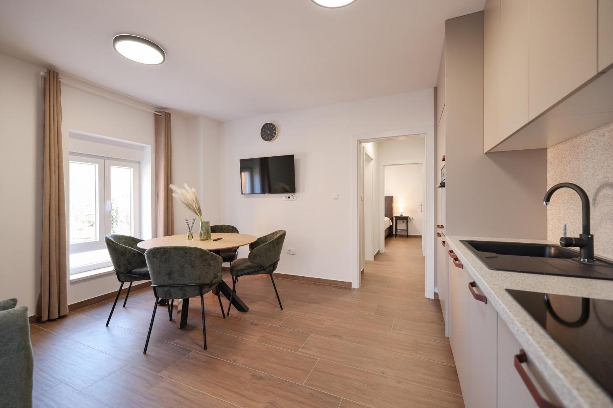 Royal Oak Apartment