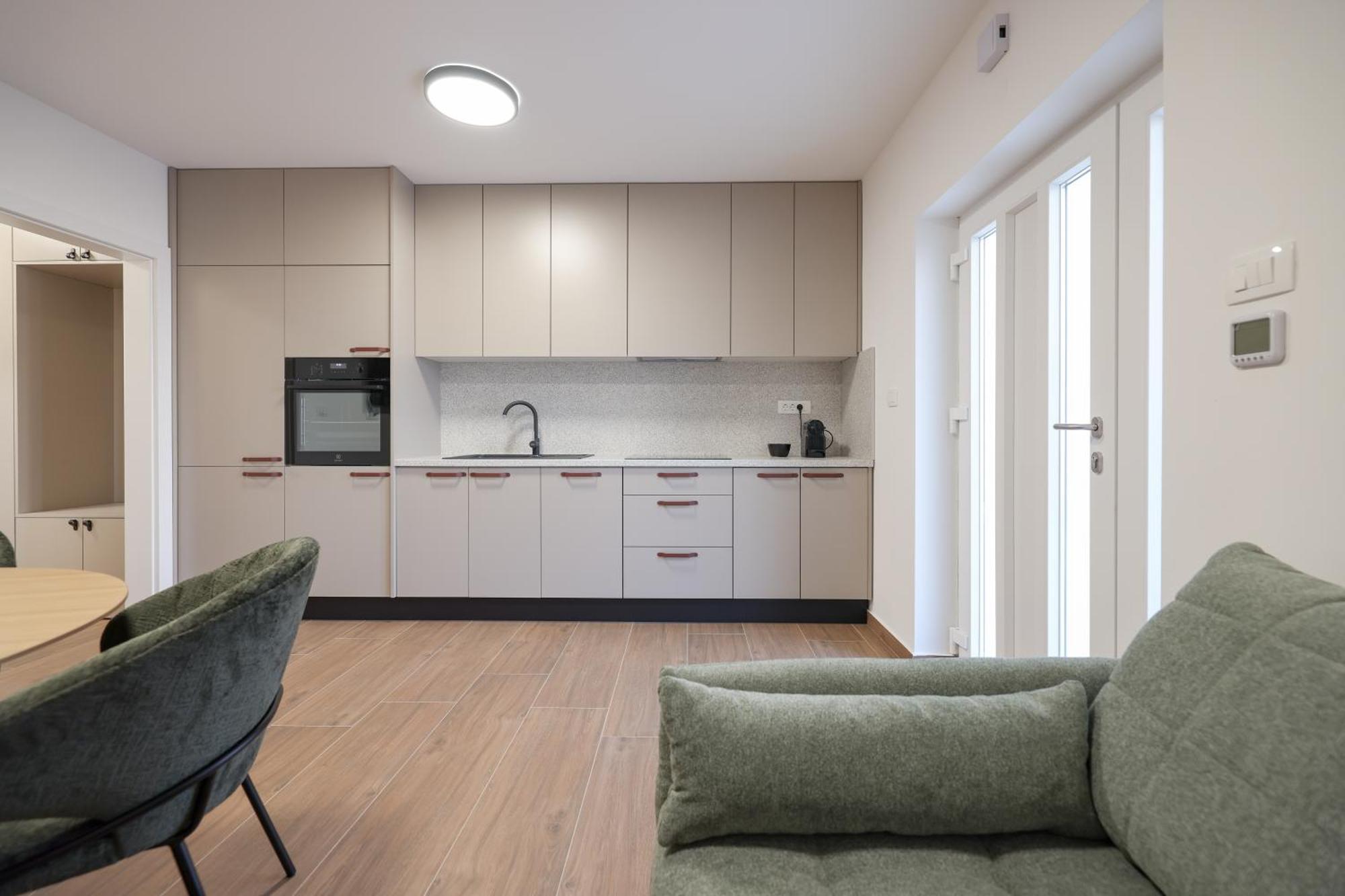 Apartment Royal Oak